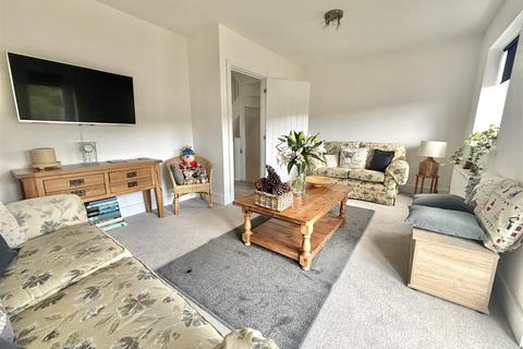 4 bedroom semi-detached house for sale, Ffordd Picton Tuberville, Sketty, Swansea