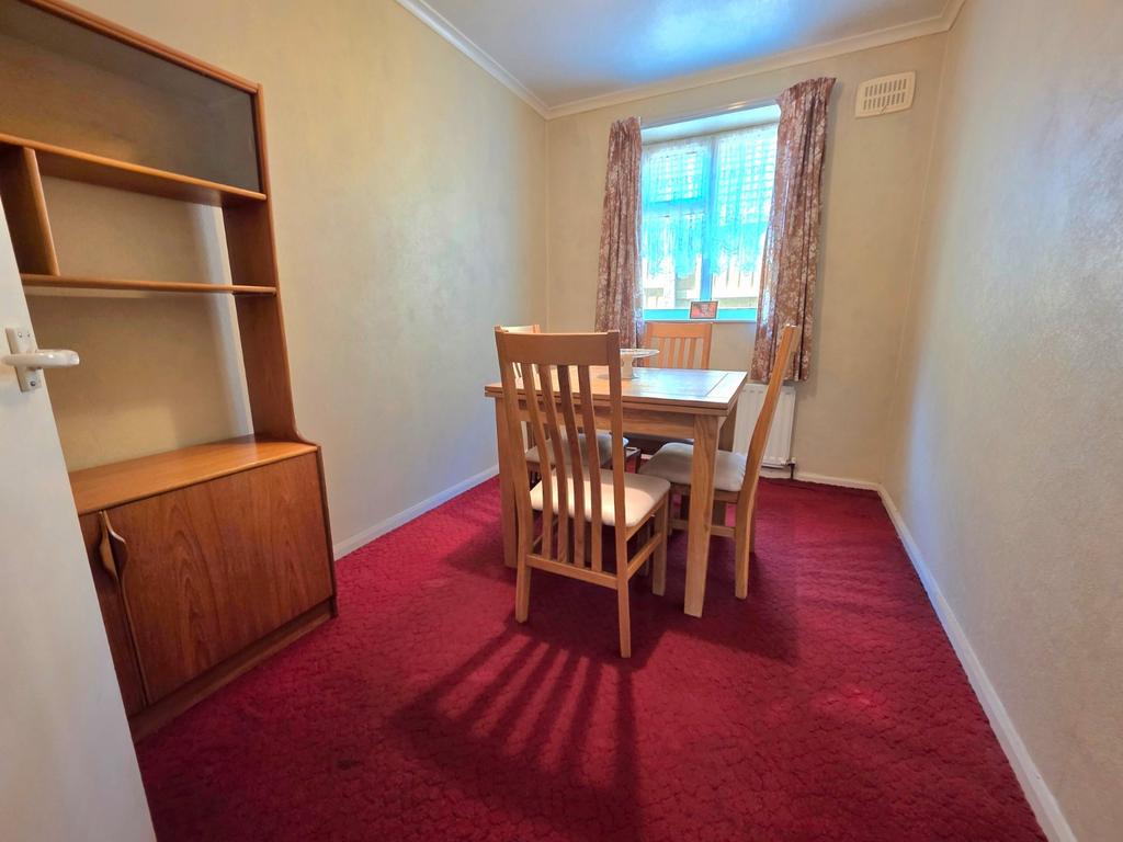 Bedroom 3/Dining