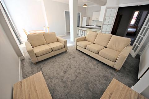 3 bedroom flat to rent, Wimborne Road, Winton Banks, Bournemouth