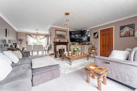 4 bedroom detached house for sale, Brailsford Close, Dereham