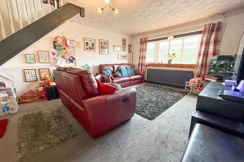 undefined, Paterson Close, Stocksbridge, S36