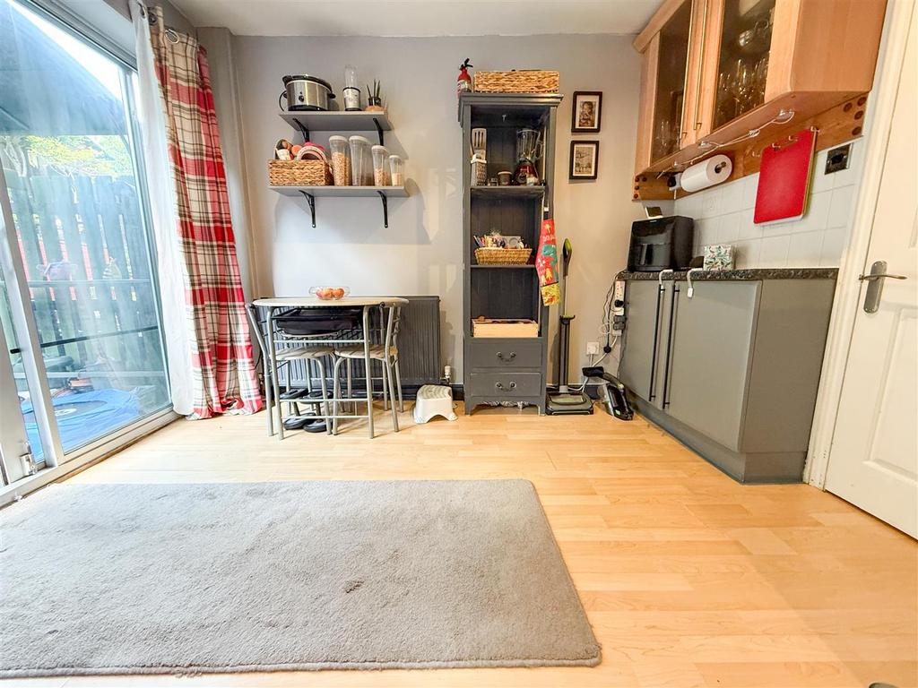 Kitchen dining room