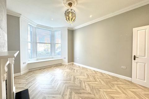 1 bedroom flat for sale, Ballards Lane , London N3