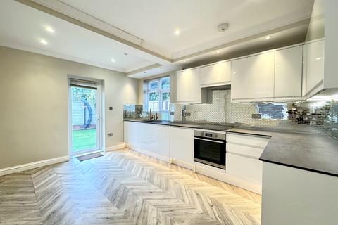 1 bedroom flat for sale, Ballards Lane , London N3