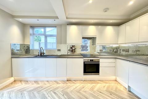 1 bedroom flat for sale, Ballards Lane , London N3