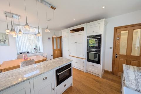2 bedroom detached house for sale, School Ridge, Upper Heights Road, Thornton, Bradford, BD13