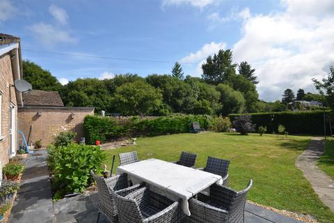 2 bedroom detached bungalow for sale, Sunnyfield, Rhayader