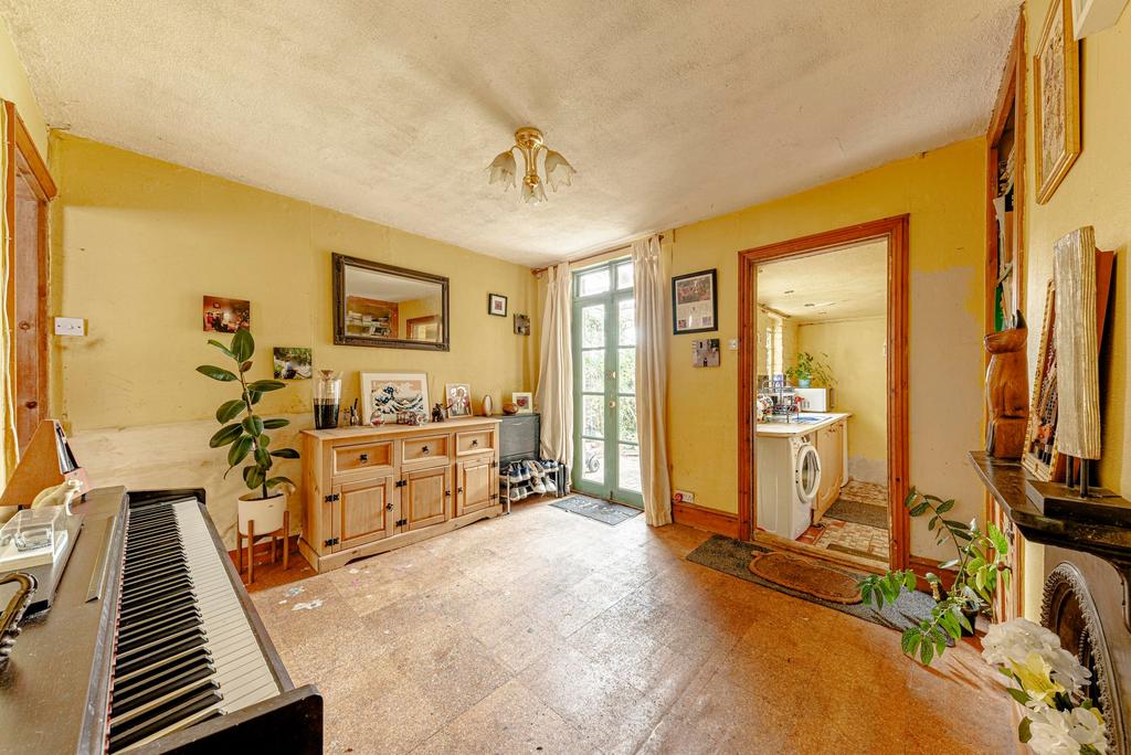 Dining Room (1)