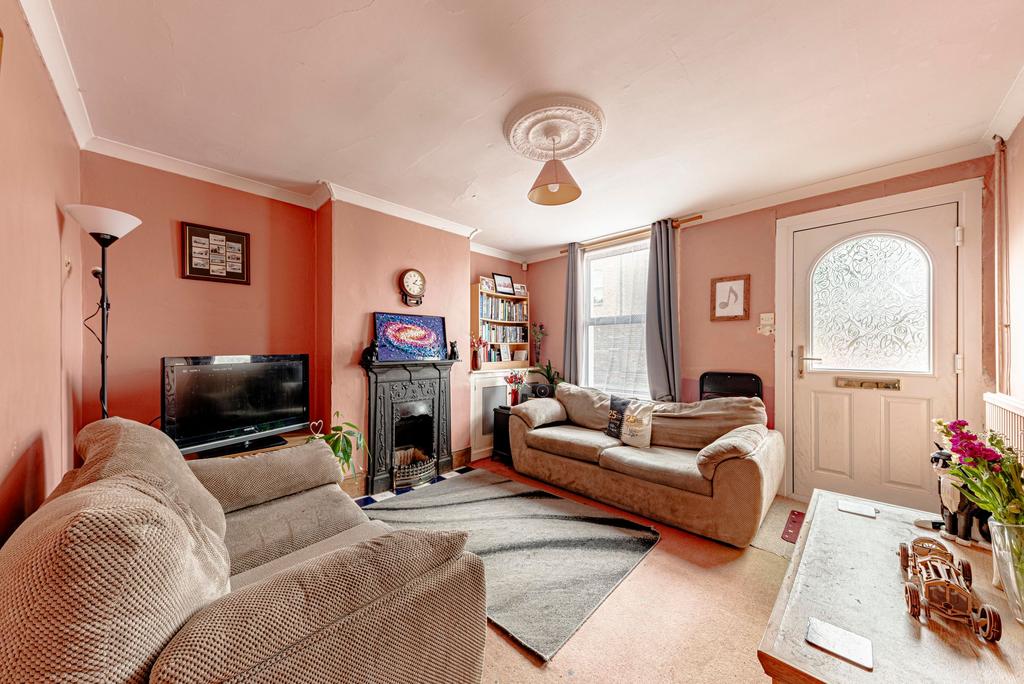 Living Room (3)