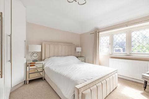3 bedroom detached house for sale, Surbiton Hill Park, Surbiton KT5