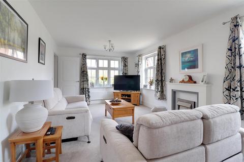 undefined, Great Oldbury Drive, Great Oldbury, Stonehouse