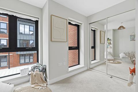 3 bedroom house to rent, Weavers Yard, Newbury Newbury RG14