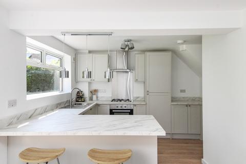 undefined, Southdown Close, Haywards Heath, West Sussex. RH16 4JR