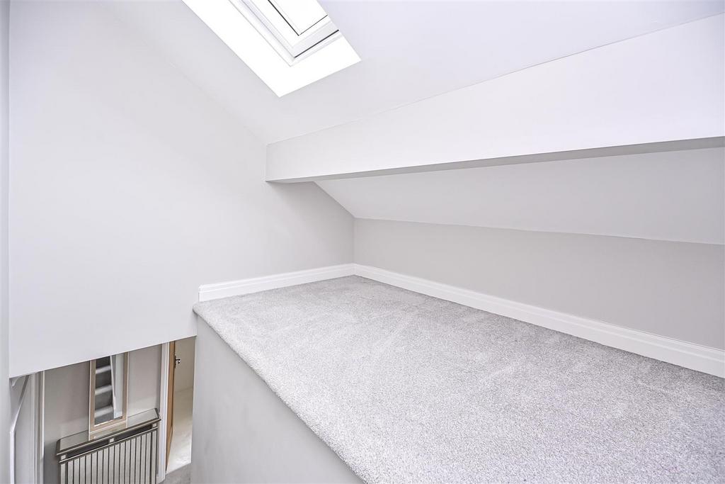 74 Sandersons Croft Bedroom 1 Storage Area.jpg