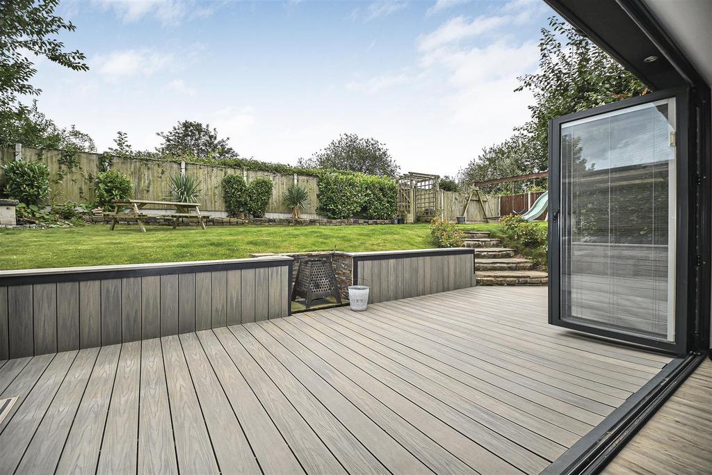 74 Sandersons Croft Garden (4).jpg