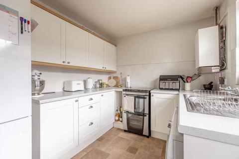 2 bedroom terraced house for sale, Avebury, Slough SL1