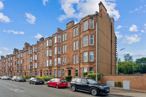 2 bedroom flat to rent, Kingspark Road, Flat 3-1, Mount Florida, Glasgow, G44 4SX