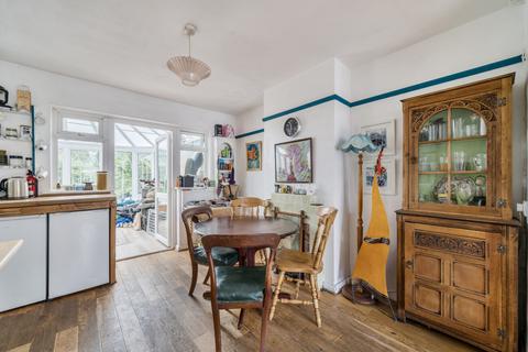 4 bedroom semi-detached house for sale, Cottimore Avenue, Walton-On-Thames, Surrey, KT12