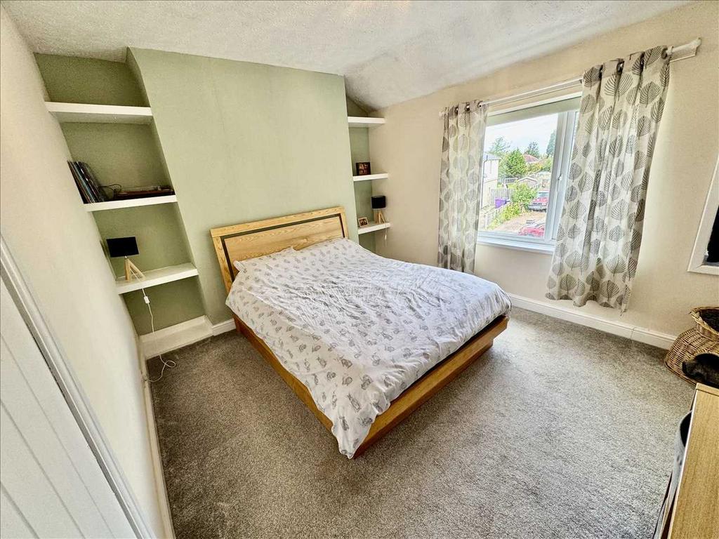 BEDROOM 1 (Front)