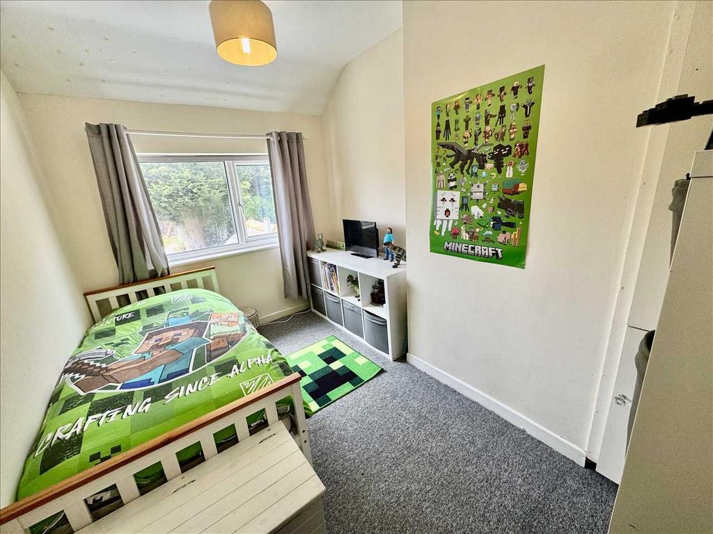BEDROOM 2 (Rear)