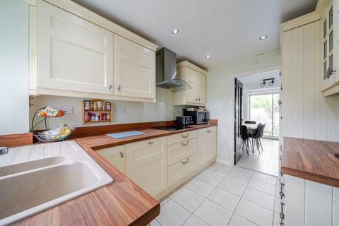 undefined, Dove House Close, Bromham