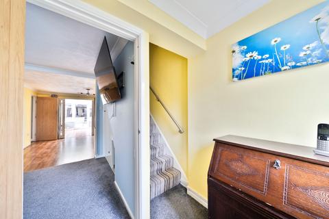 4 bedroom terraced house for sale, Woodhouse Way, Cambridge, CB4