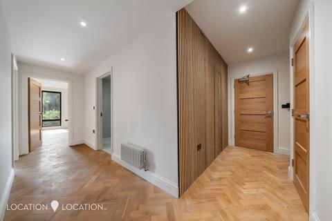 2 bedroom flat for sale, 58 Roman Way, London, N7
