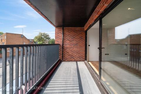 2 bedroom flat for sale, 58 Roman Way, London, N7