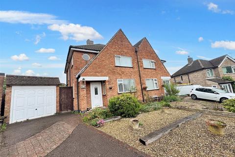 3 bedroom semi-detached house for sale, Lynton Road, Melton Mowbray, Leicestershire