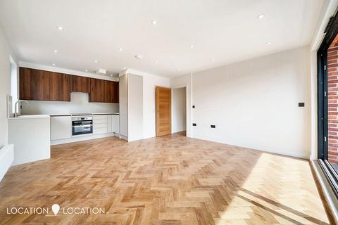 1 bedroom flat for sale, 58 Roman Way, London, N7