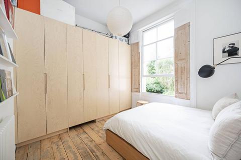1 bedroom flat for sale, Cecilia Road, Hackney, London, E8
