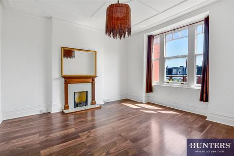 2 bedroom flat for sale, Chichele Mansions, Willesden Green, London, NW2