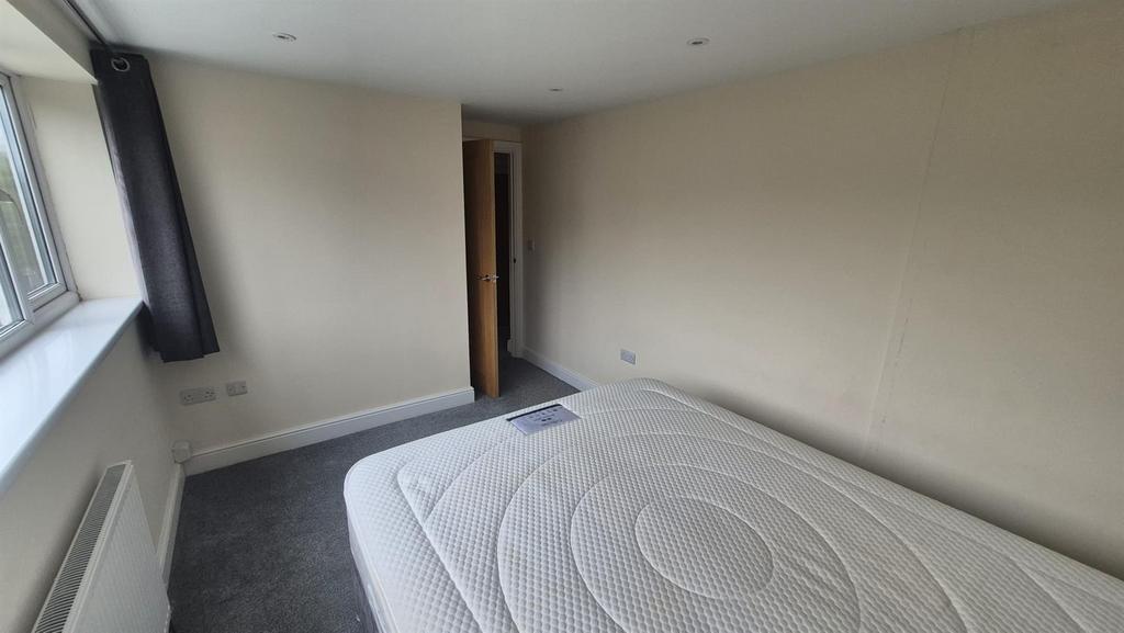 4 BPH Bedroom 1 2.jpeg