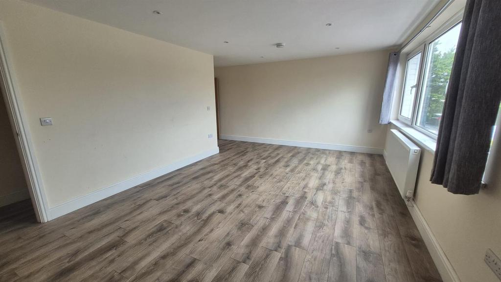 4 BPH Living Room 2.jpeg