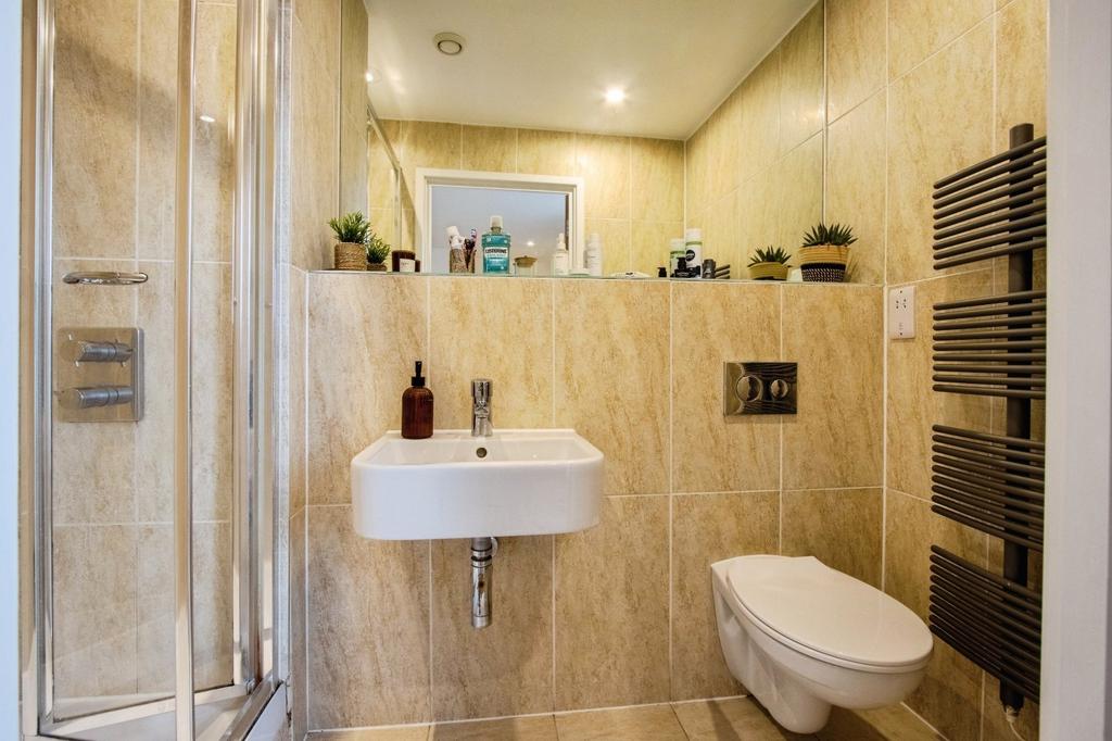 Ensuite