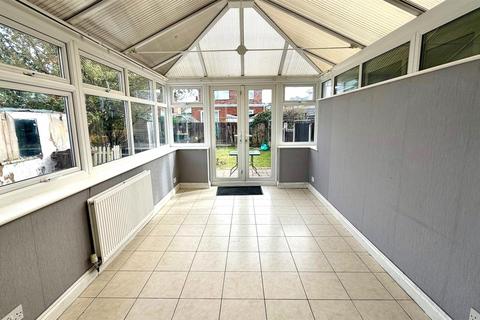 3 bedroom semi-detached house for sale, Rhuddlan Avenue, Llandudno