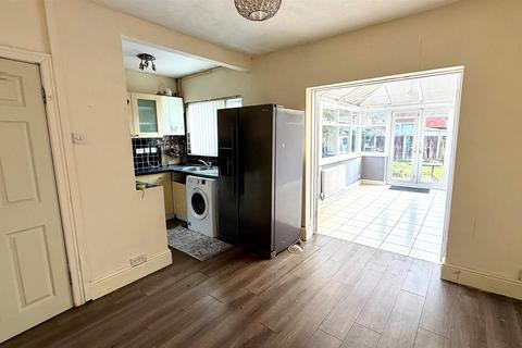 3 bedroom semi-detached house for sale, Rhuddlan Avenue, Llandudno