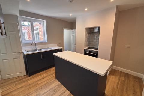 3 bedroom terraced house for sale, West Avenue, North Yorkshire YO14