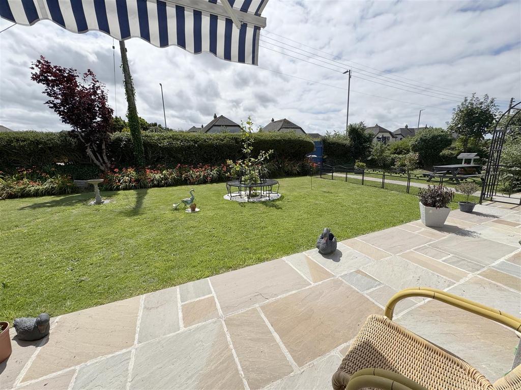 Front Gardens
