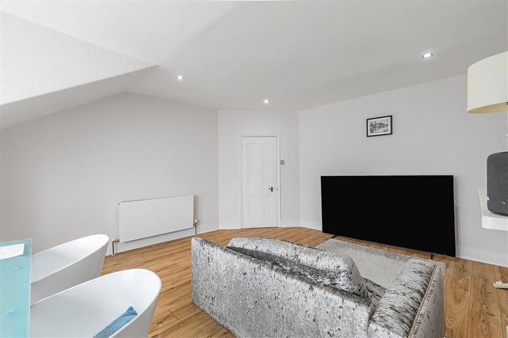 En suite bedroom, en suite