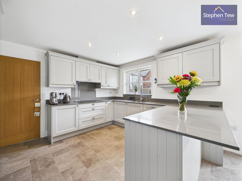 Kitchen/ Living Area