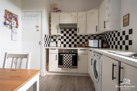 2f Abbot Street, Perth, PH2 0EB
