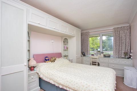 1 bedroom flat for sale, Sandgate Road, Folkestone, CT20
