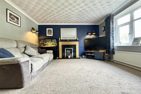 3 bedroom semi-detached house for sale, Harcourt Avenue, Bradford BD13