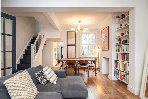 69 Wellington Row, London, E2 7BB
