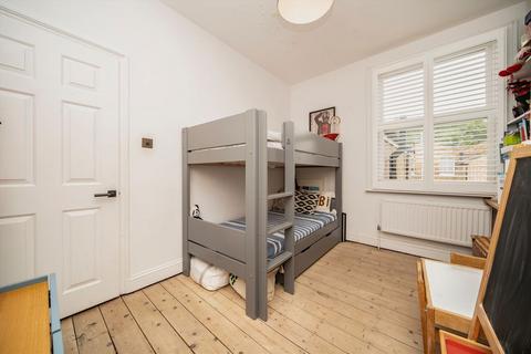 69 Wellington Row, London, E2 7BB
