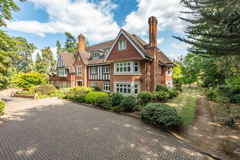 undefined, Woodhayes, West Byfleet KT14