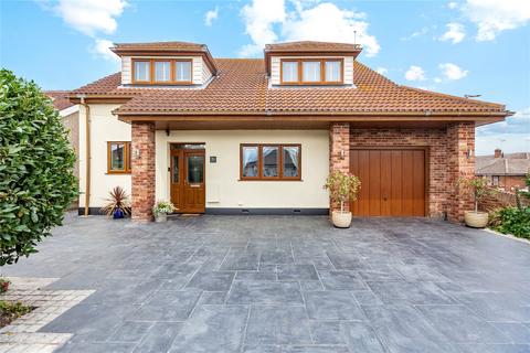4 bedroom detached house for sale, Athelstan Gardens, Wickford, Essex, SS11