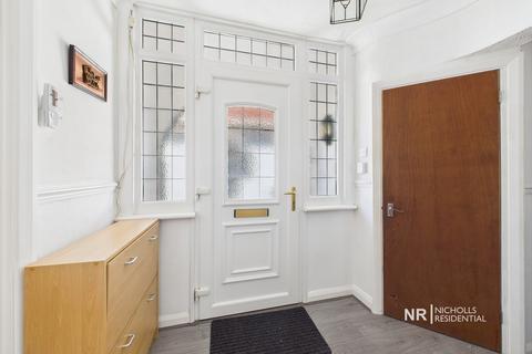17 Caversham Avenue, Cheam, Sutton, SM3 9AQ