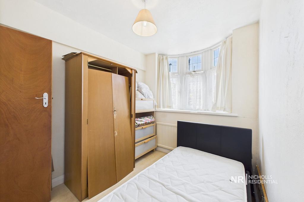 Study / Bedroom 5